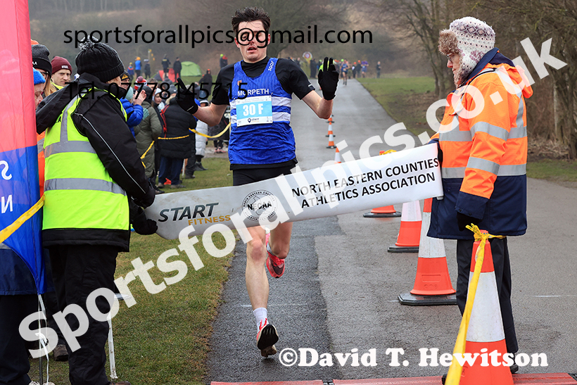 Senior Men and Over-35s to 49s Mens 2025 NECAA Royal Signals Road Relays Champs.,  Hetton Lyons Country Park, Hetton le Hole, County Durham. Photo: David T. Hewitson/Sports for All Pics